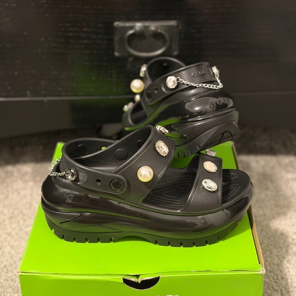 Crocs - Picture 1 of 4